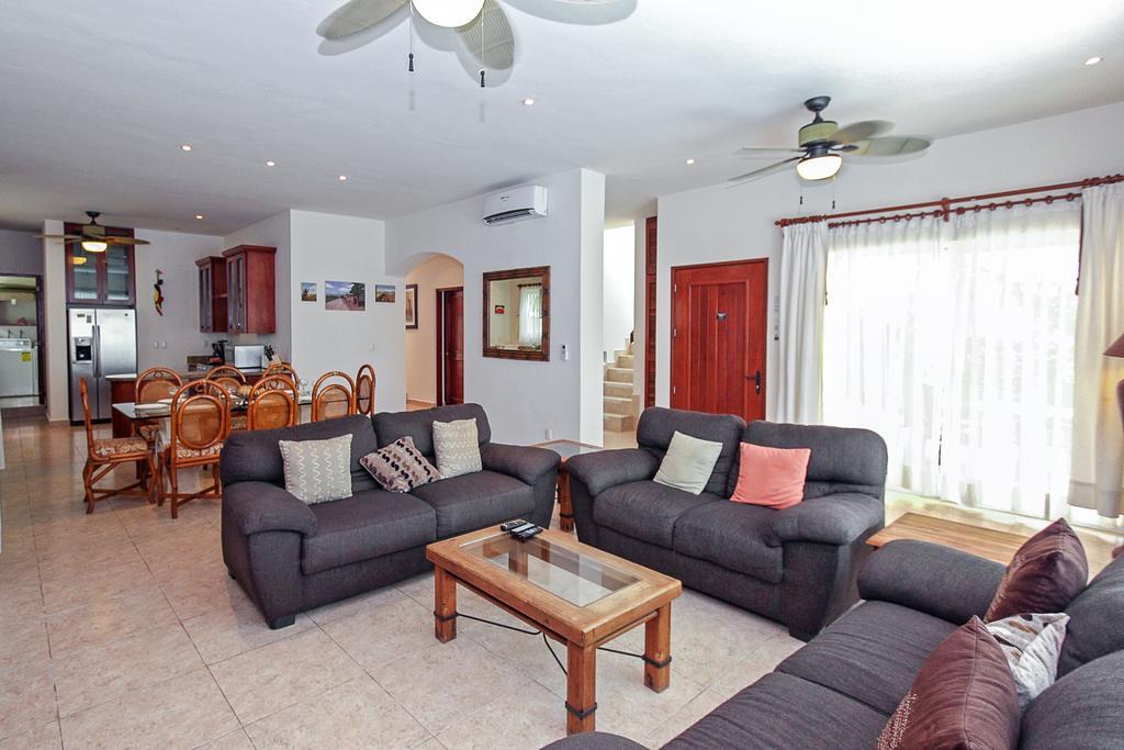 Vista Del Mar - Beachside Vacation - At Playacar Phase I