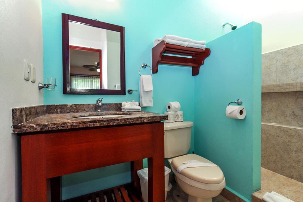 Villa Vista Del Mar - Beachside Vacation - At Playacar Phase I