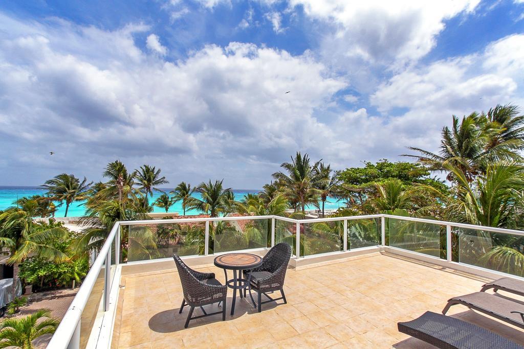 Villa Vista Del Mar - Beachside Vacation - At Playacar Phase I