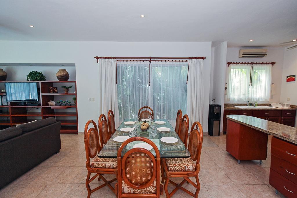 Villa Vista Del Mar - Beachside Vacation - At Playacar Phase I